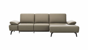 Ecksofa Theodor - 2,5-Sitzer mit Longchair rechts inkl. Armlehne verstellbar, Sitztiefe verstellbar motorisch, Leder, Mokka