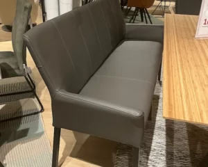 Natura Edmonton Sitzgruppe